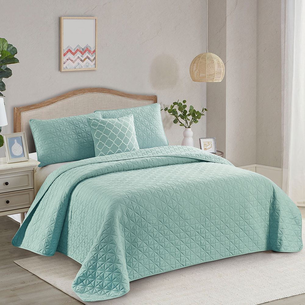 99.99% Polyester Solid Reversible Quilt Bed Cover 3-Pieces Set